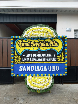 Papan Bunga Duka di Fadoro Lasara